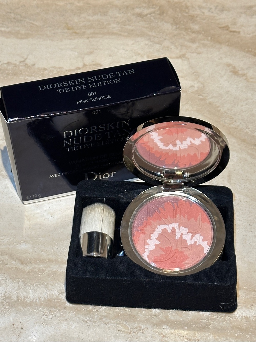 Dior Diorskin Nude Tan Tie Dye Blush 001
Pink Sunrise (RARE)